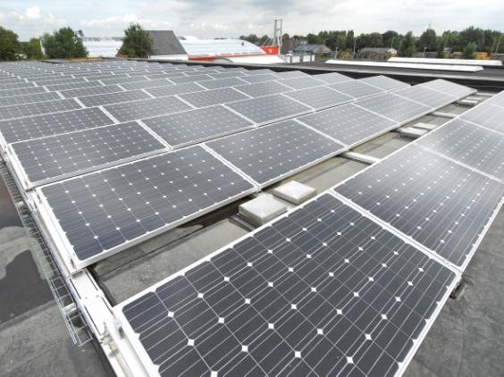 Installation solaire photovoltaïque sur le bâtiment Marly